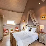 Cozy For 8 Guests Дом отдыха *