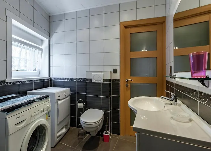 Cozy Cottage For 8 Guests Holiday home Comines-Warneton