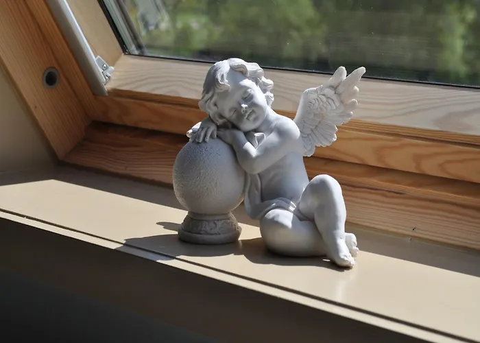 Cozy Cottage For 8 Guests