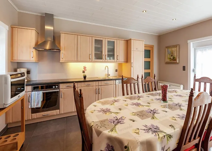 Cozy Cottage For 8 Guests * Comines-Warneton