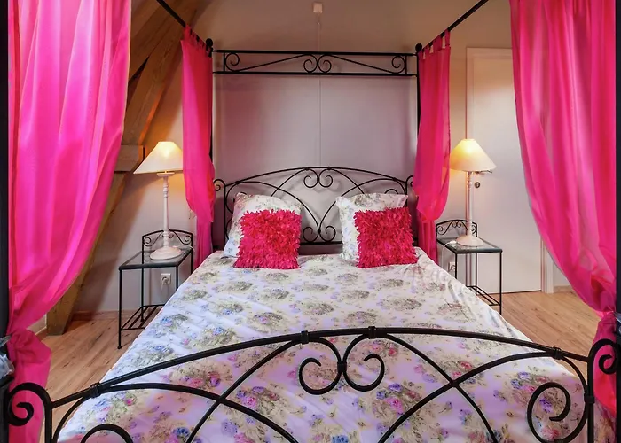 Cozy Cottage For 8 Guests